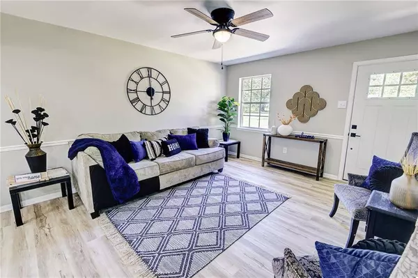 3240 Normandy DR E, Semmes, AL 36575