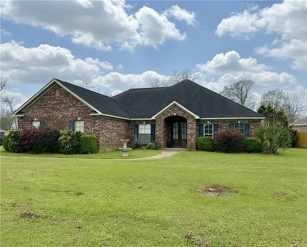 8166 South Wind DR W, Irvington, AL 36544