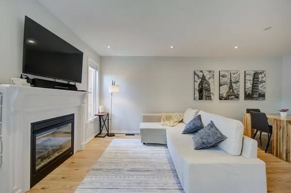 34 Kartok AVE, Whitchurch-stouffville, ON L4A 0R2