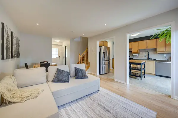 34 Kartok AVE, Whitchurch-stouffville, ON L4A 0R2