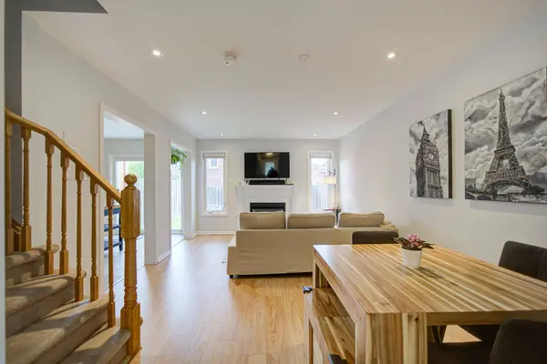 34 Kartok AVE, Whitchurch-stouffville, ON L4A 0R2