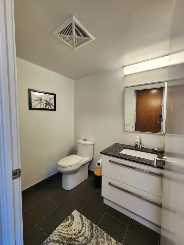 106 Varna DR #7, Toronto C04, ON M6A 0C8