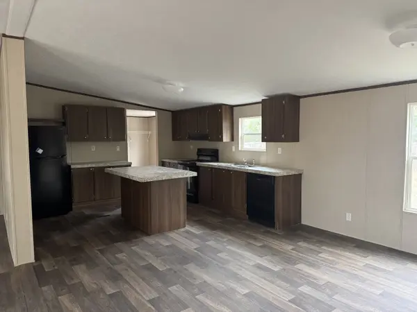 492 Private Road 1511, Bandera, TX 78003-4793