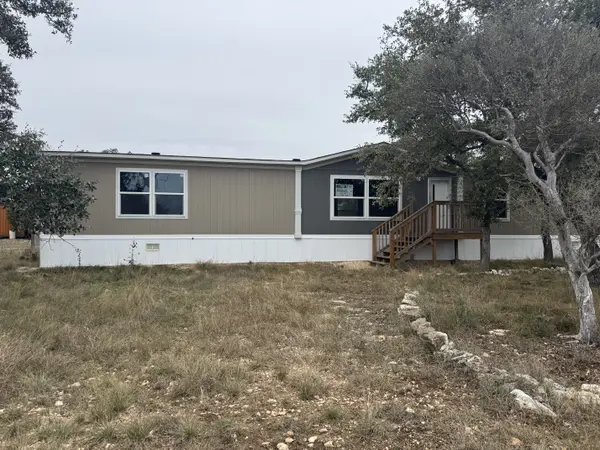 492 Private Road 1511, Bandera, TX 78003-4793