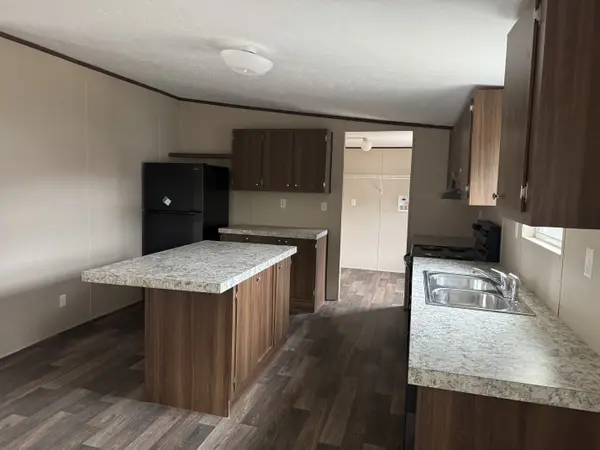 492 Private Road 1511, Bandera, TX 78003-4793