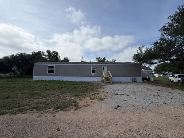 6905 Lovers Ln, Brownwood, TX 76801-0692