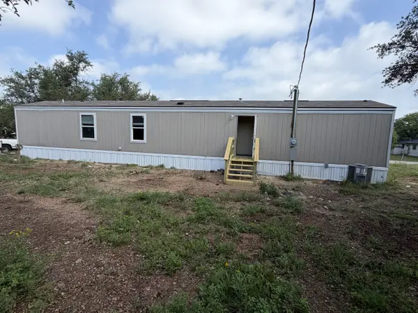 6905 Lovers Ln, Brownwood, TX 76801-0692