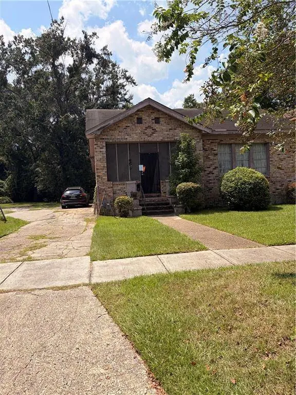 808 Marine ST, Mobile, AL 36604