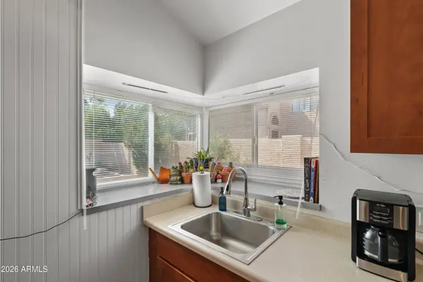 19234 N 4TH Place, Phoenix, AZ 85024
