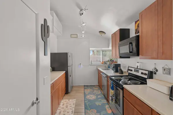 19234 N 4TH Place, Phoenix, AZ 85024