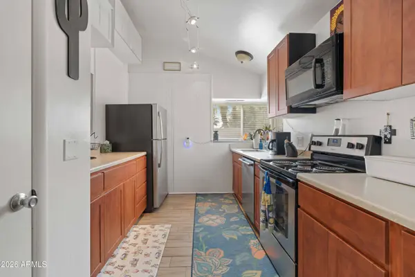 19234 N 4TH Place, Phoenix, AZ 85024