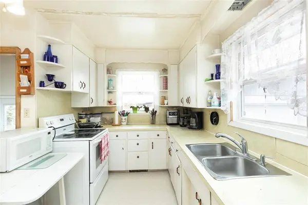 292 McKenzie AVE, Steinbach, MB R5G 0K6