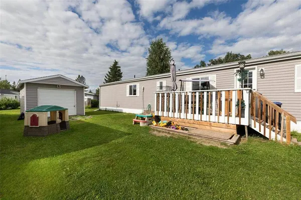 13 Aspen Five DR, Steinbach, MB R5G 0M4