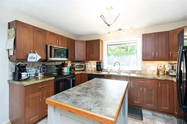 358 Centrale AVE, Ste Anne, MB R5H 1E2