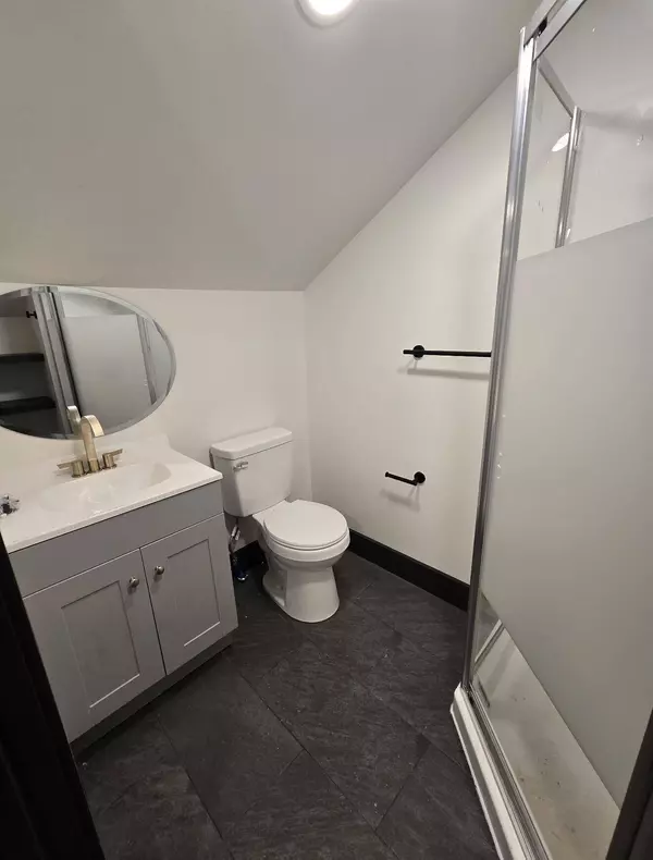 126 St Clair Street, Versailles, KY 40383