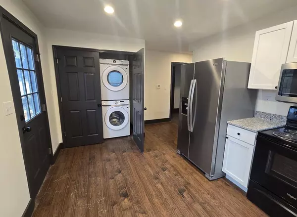 126 St Clair Street, Versailles, KY 40383