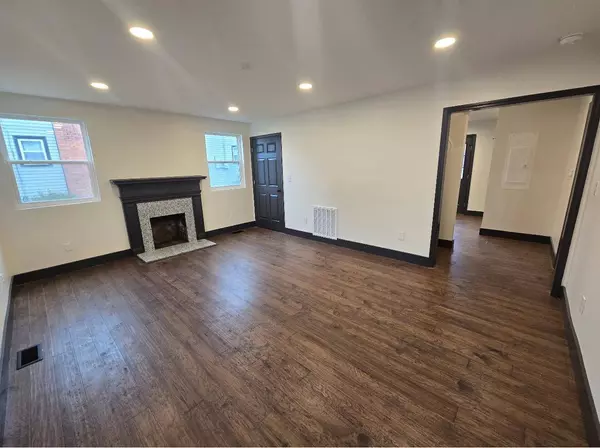 126 St Clair Street, Versailles, KY 40383