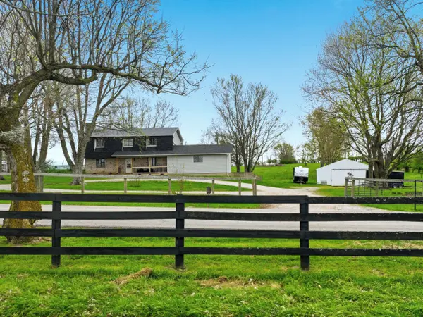 582 Hutchison Road, Paris, KY 40361