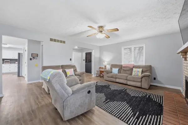 582 Hutchison Road, Paris, KY 40361