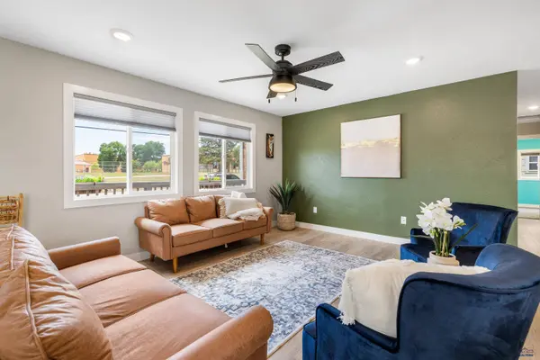 324 Oakland St, Rapid City, SD 57701