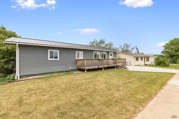 324 Oakland St, Rapid City, SD 57701