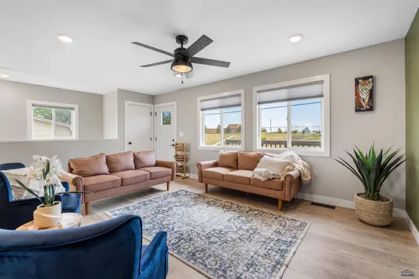 324 Oakland St, Rapid City, SD 57701