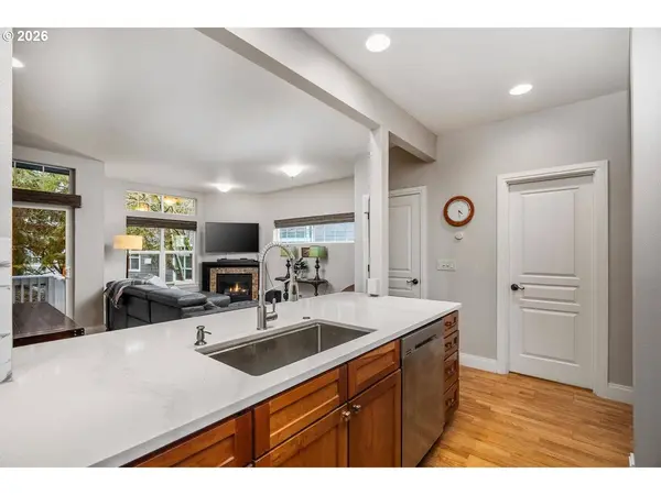 12210 SW MEADER WAY, Beaverton, OR 97008