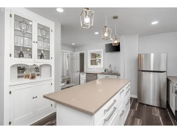 3825 NE 63RD AVE, Portland, OR 97213