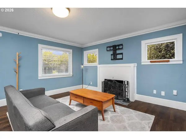 9707 N LOMBARD ST, Portland, OR 97203