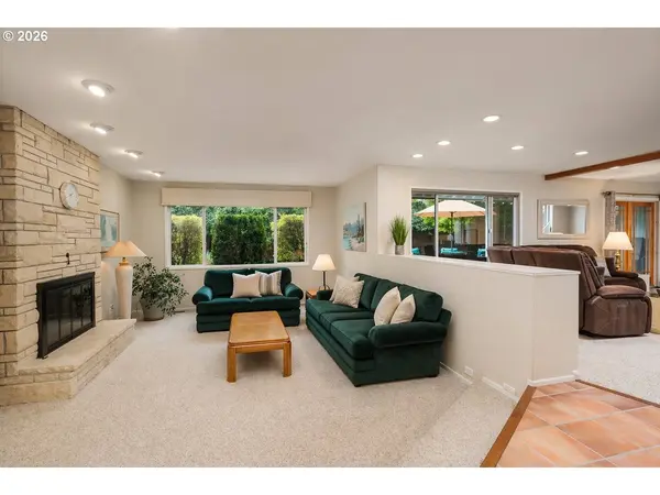 9070 SW HOWATT ST, Portland, OR 97225
