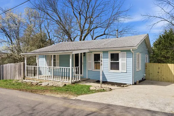 329 1st Street, Midway, KY 40347