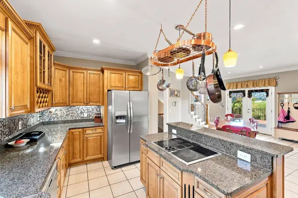 106 Stirling Lane, Versailles, KY 40383