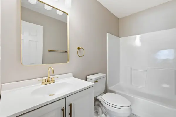 212 Heather Way, Versailles, KY 40383