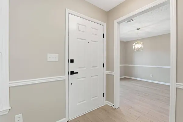 212 Heather Way, Versailles, KY 40383