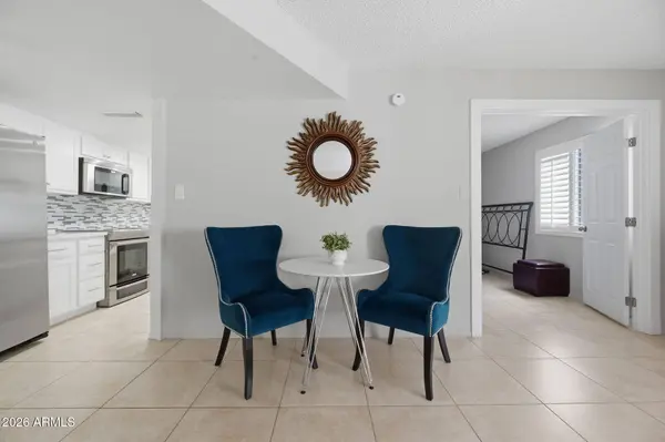 7823 E BONNIE ROSE Avenue, Scottsdale, AZ 85250