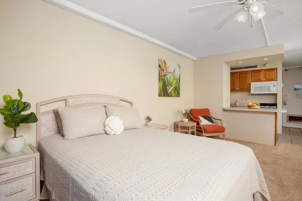 106 Kaanapali Shores Pl #1002, Lahaina, HI 96761