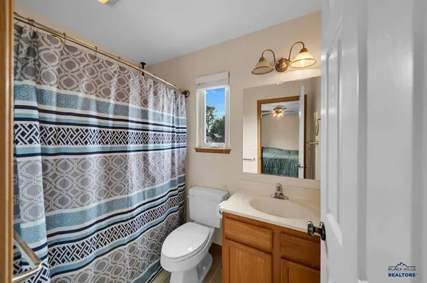 4908 Coal Bank Dr, Rapid City, SD 57701
