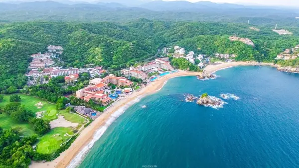 feature image of Short-Term vs Long-Term Rental in the Oaxacan Coast - Which Strategy Fits Which Property