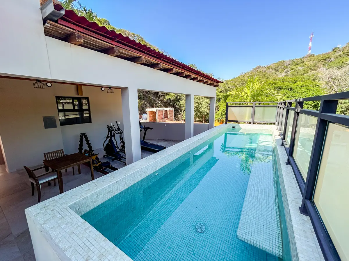 Brand-New Modern Condo in Santa Cruz