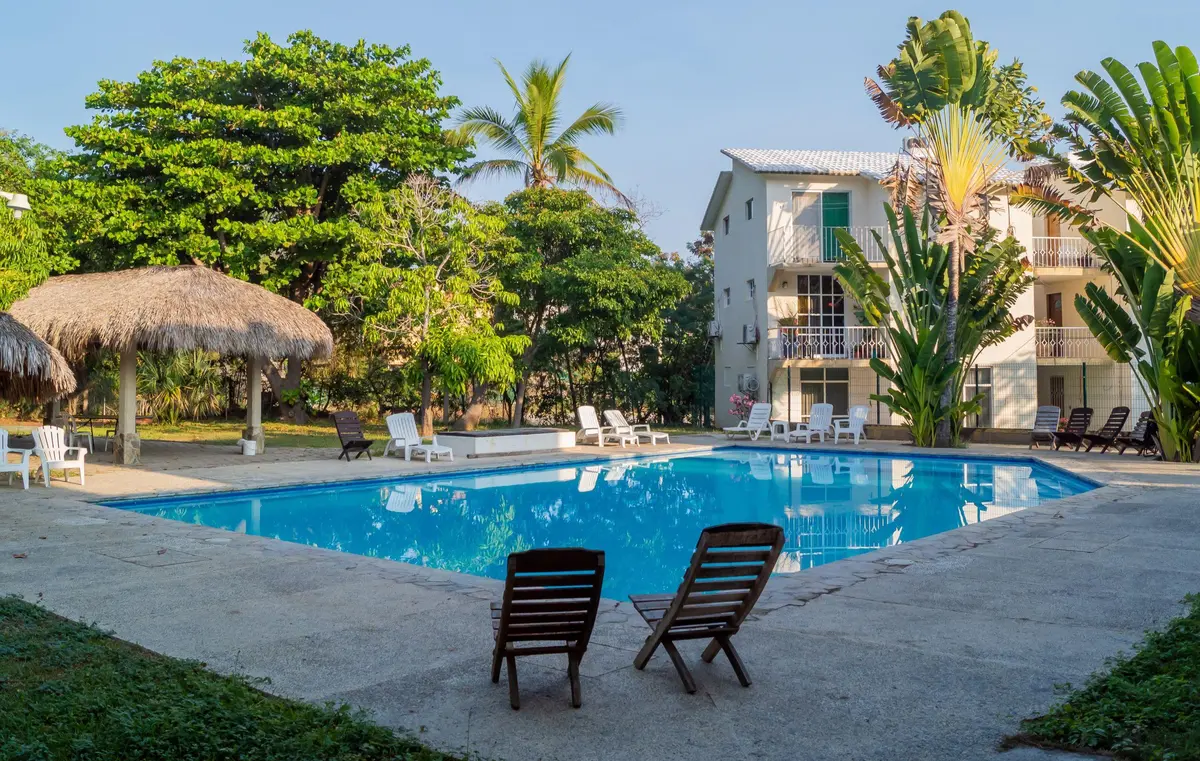 Bright Top-Floor Condo with Mountain Views