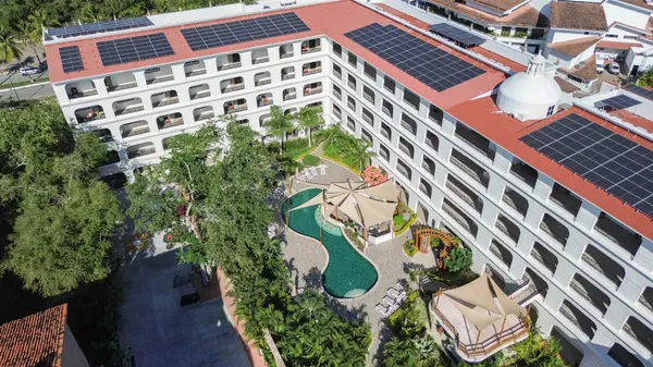 Sophisticated Living by the Beach