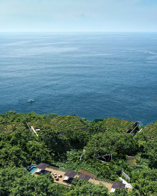 ALMA – Oceanfront 3 Bedroom Villas