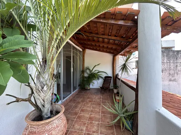 Turnkey 7BR Guesthouse with Pool in Santa Cruz