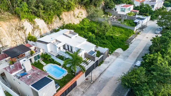 Bright, Modern 3br Oasis In Sector N,