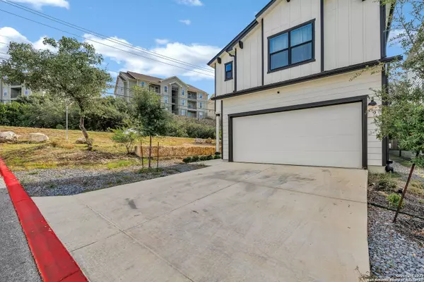 16011 Babcock #9, San Antonio, TX 78255