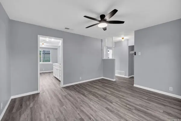 137 Stapleton St., San Antonio, TX 78227