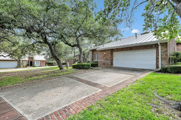33 Villa Jardin, San Antonio, TX 78230