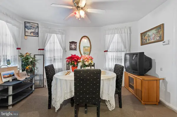 29 LAUREL AVE, Trenton, NJ 08618