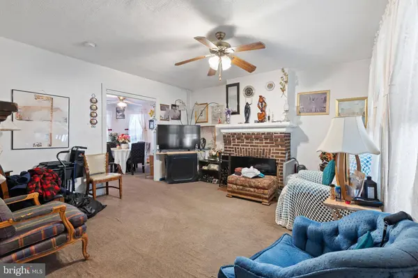 29 LAUREL AVE, Trenton, NJ 08618
