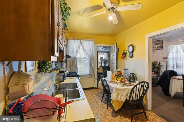 29 LAUREL AVE, Trenton, NJ 08618
